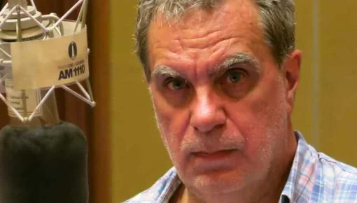 Un periodista criticó la lucha contra el abuso y las redes lo ajusticiaron