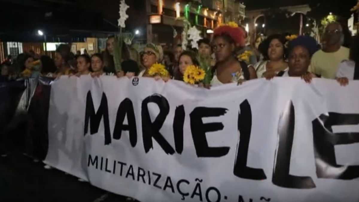 altText(Multitudinarios actos para pedir justicia por el asesinato de Marielle Franco)}