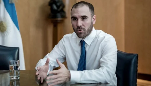 Qué dijo el ministro de Economía en una jornada llena de renuncias