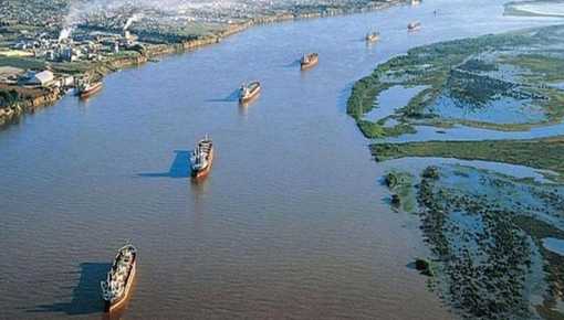 Marcha federal en defensa del Río Paraná y el Canal Magdalena