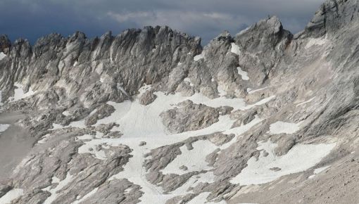 altText(Alemania pierde un glaciar en los Alpes a causa del cambio climático)}