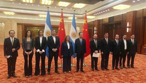 altText(¿Llega BRICSA? China impulsará el ingreso de Argentina a los BRICS)}