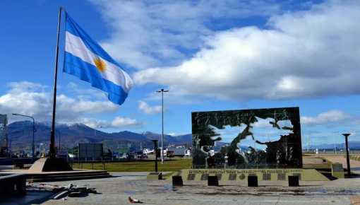 Excombatientes denuncian vuelos 