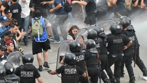 Bullrich mandó a reprimir la jornada de protesta contra el hambre