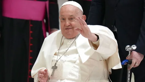 El médico del Papa contó cómo fueron sus últimos momentos de vida