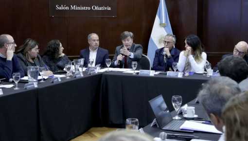 Interna en LLA: fuga de funcionarios en la Superintendencia de Servicios de Salud