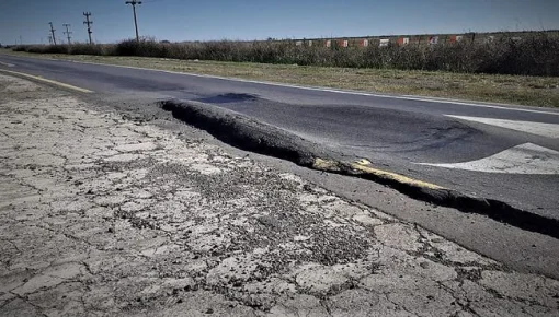 Tras eliminar la obra pública, Milei habilita la privatización de rutas nacionales