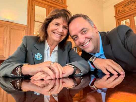 Se pudrió todo: Patricia Bullrich va por la caída de Adorni esta misma semana