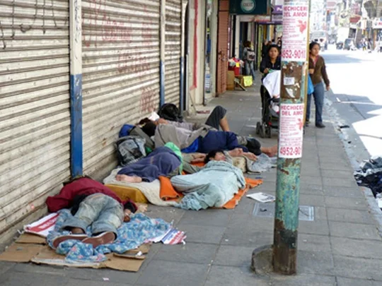 Cuánto necesita por mes una familia porteña para no caer bajo la línea de pobreza