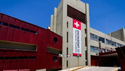 Un joven de 15 años lucha por su vida tras un brutal ataque grupal en Villa Carlos Paz