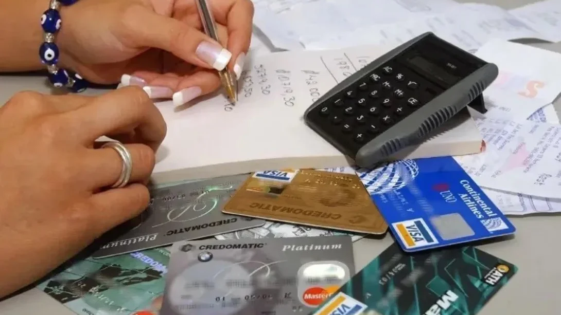 El sueldo no alcanza: 8 de cada 10 argentinos dicen perder contra la inflación
